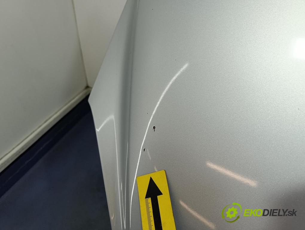 Mercedes B-Klasa 2008 kapota přední: