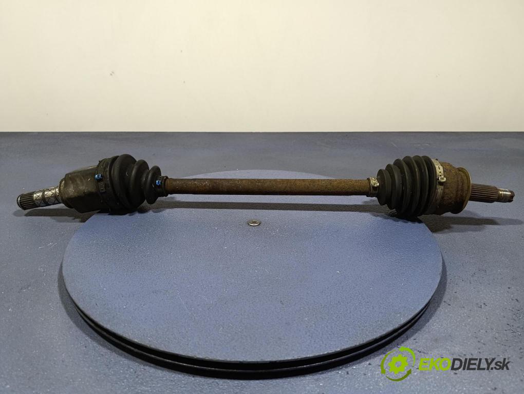 Subaru Impreza 2008 poloos levá před