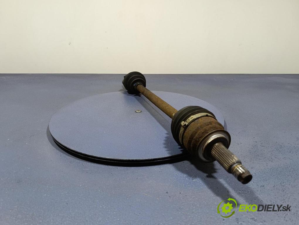 Subaru Impreza 2008 poloos levá před