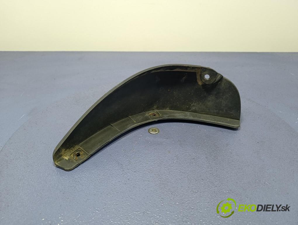 Hyundai Santa fe 2006 blatník: plastický: Zad: 86842-26965