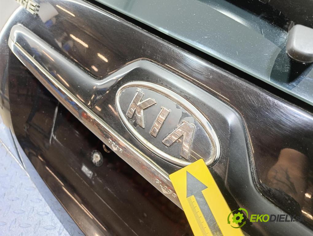 Kia Sportage 2007 zadní dveře kufra: kufr
