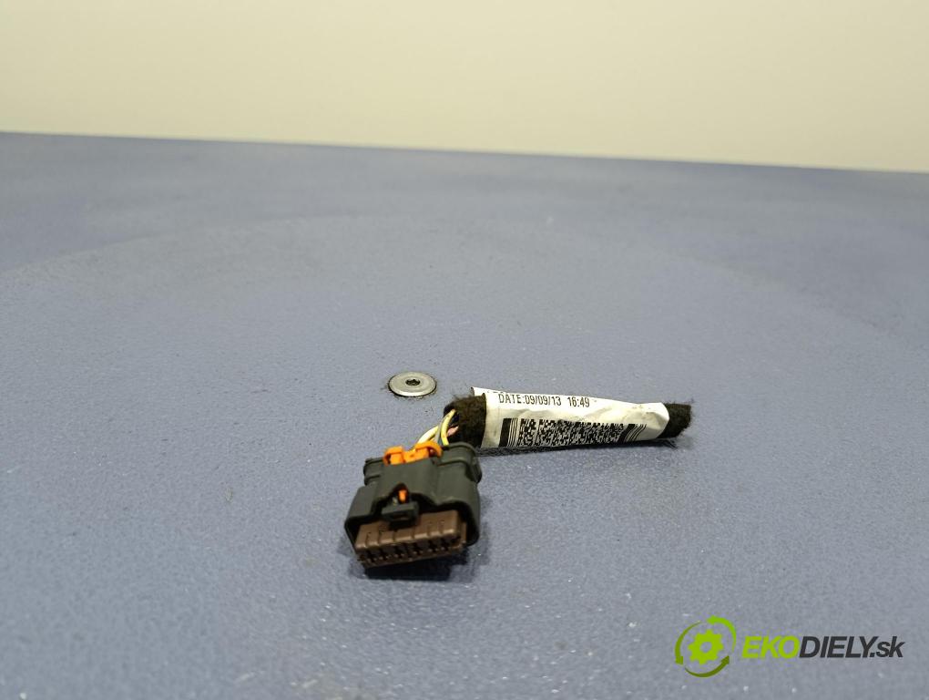 Citroen Ds4 2014 zámok dvere Predné Vľavo: 9685351380