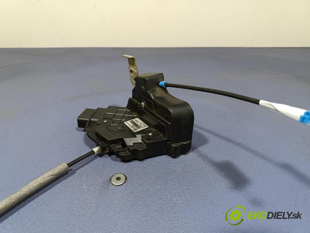 Ford Mondeo 2008 zámek dveře před v pravo: 8M2A-R21812-AA
