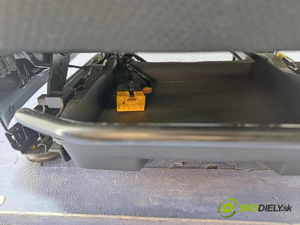 Citroen Ds4 2014 Sedačka spolujazdca 