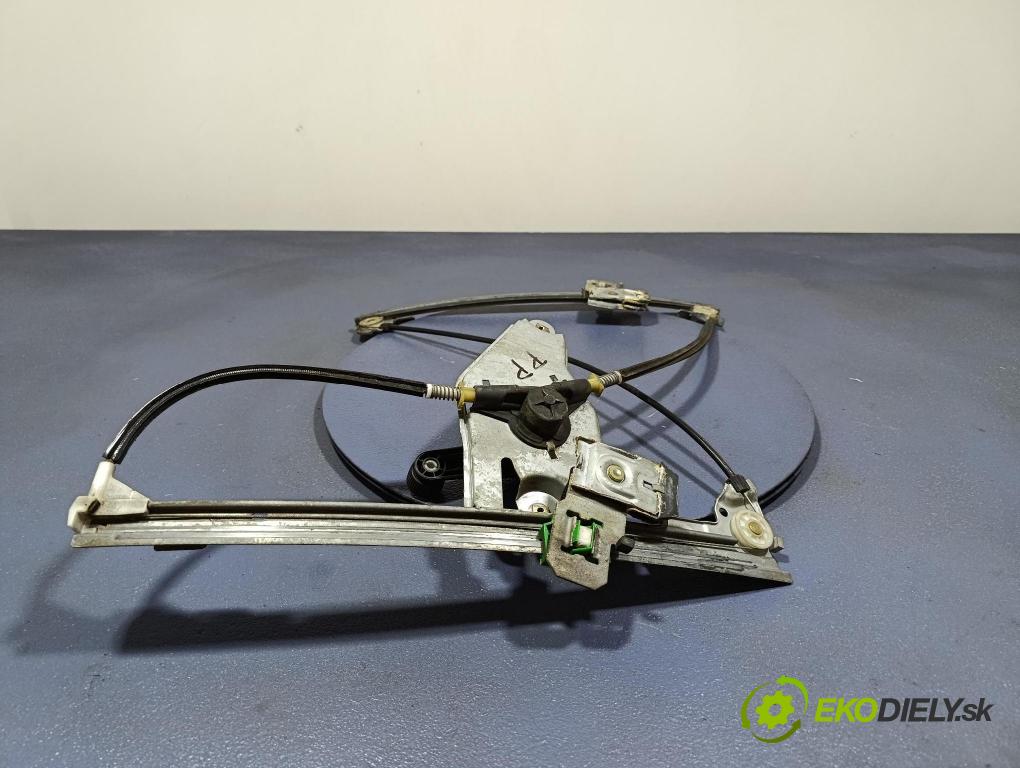 Skoda Octavia 2000 mechanizmus okna Okná: Predné v pravo: 1U0837402