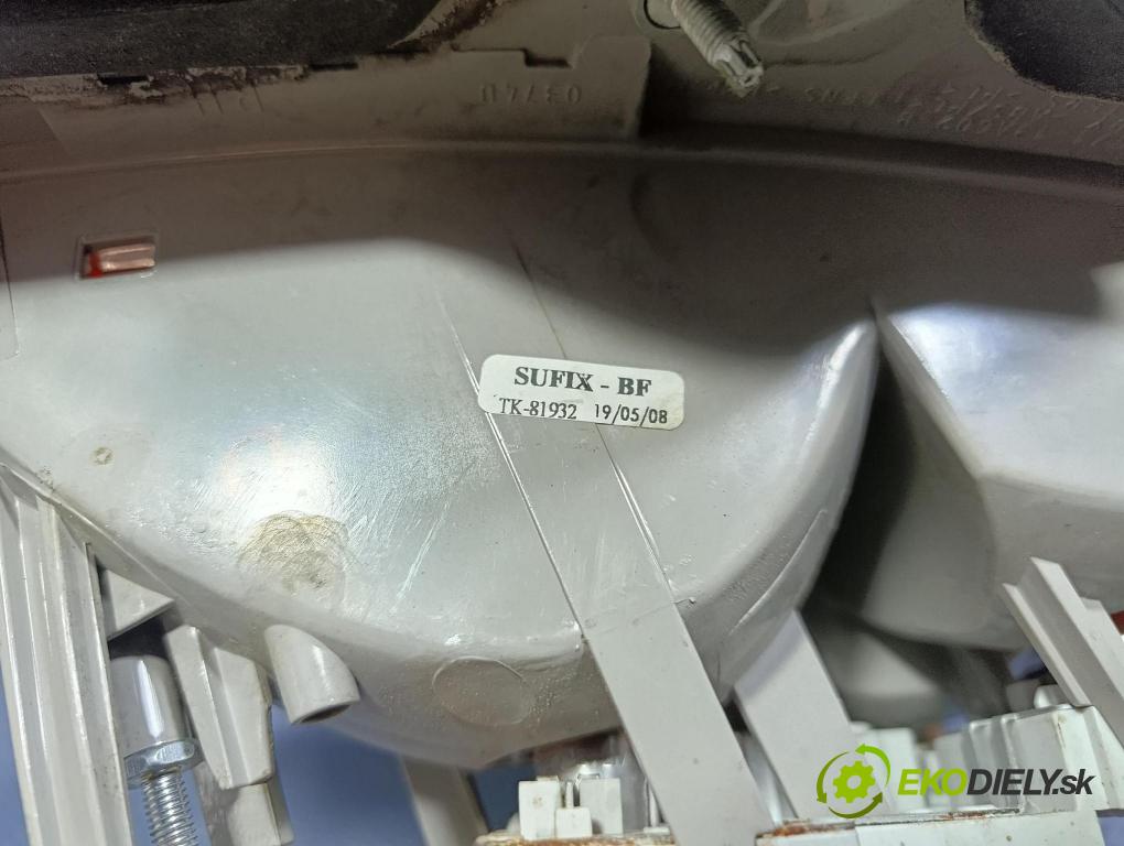 Ford Mondeo 2008 svetlo / reflektor zad Prava: Vnútri: 7S71-13A602-B