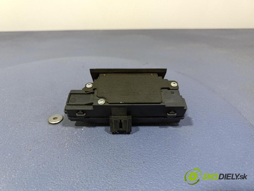 Volvo V50 2004 zámek Klapky: kufr 4N51-A442A66-AK