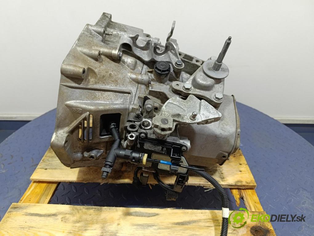 Citroen Ds4 2014 převodovka Ozubené kola: Manualna 20EA36