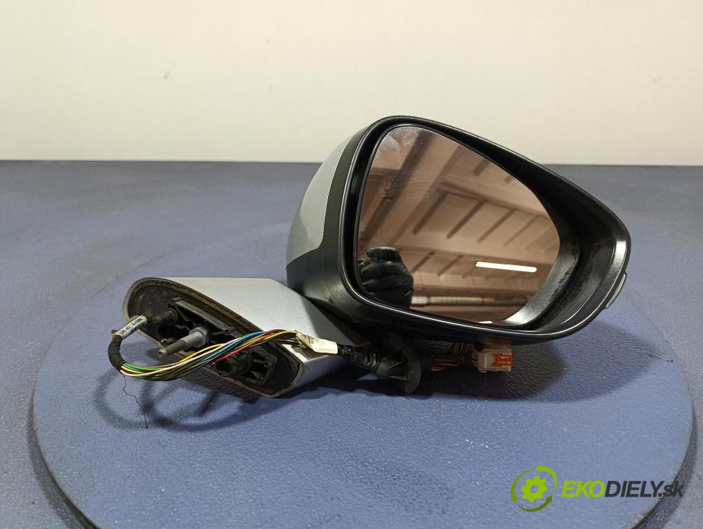 Citroen C4 picasso 2013 zpětné zrcátko prave