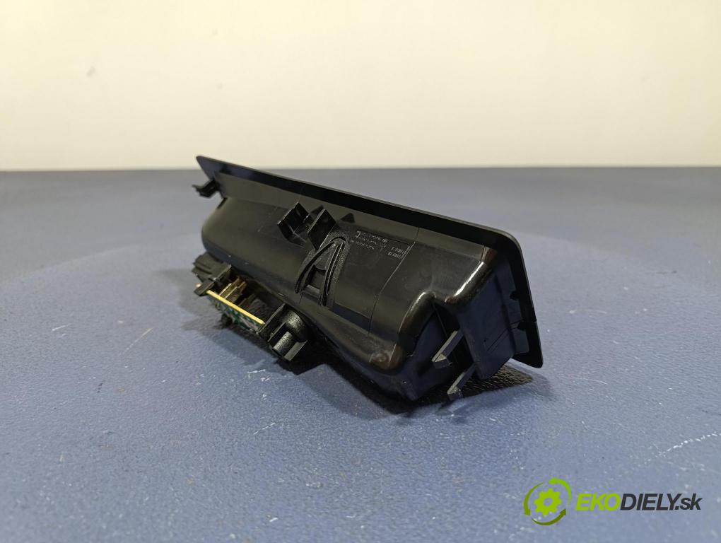 Citroen C4 picasso 2013 Svietidlá: Vnútri: 9685614080