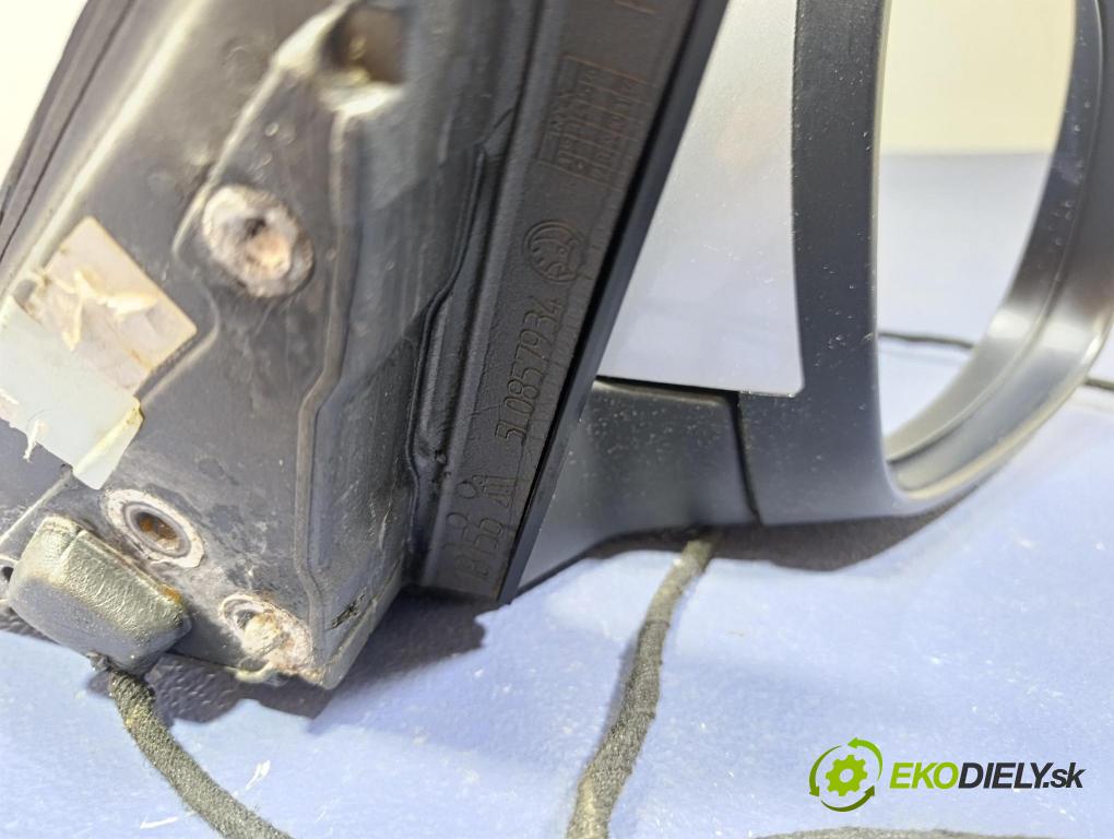 Skoda Yeti 2009 zpětné zrcátko prave