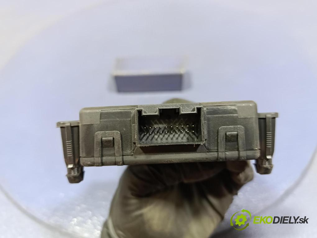 Skoda Yeti 2009 řídící jednotka Motor: 03L906018BP