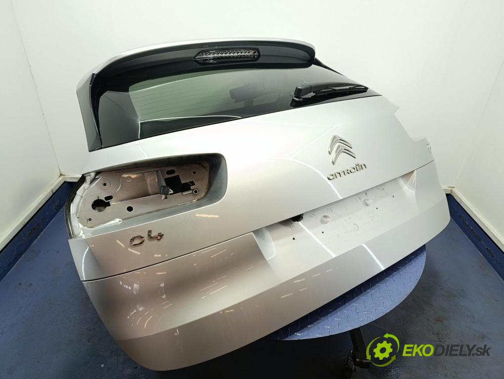 Citroen C4 picasso 2013 zadní dveře kufra: kufr