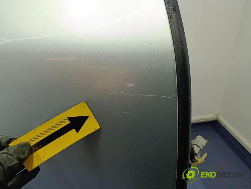 Citroen C4 picasso 2013 dveře Zad: prave