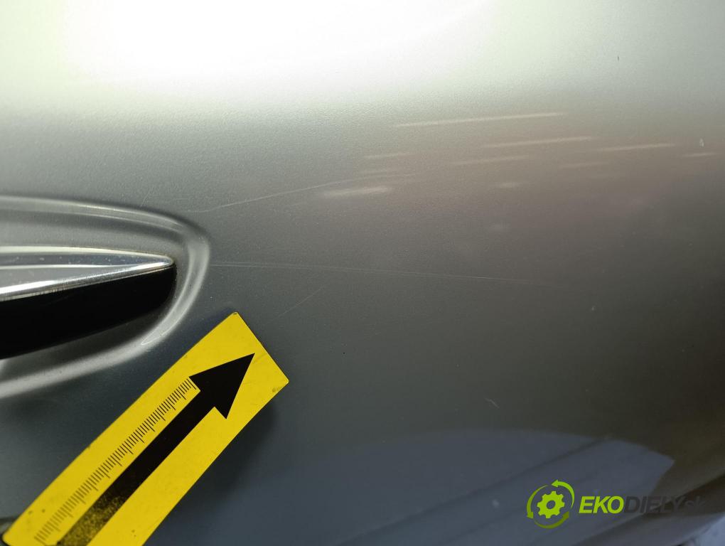 Citroen C4 picasso 2013 dveře Zad: prave