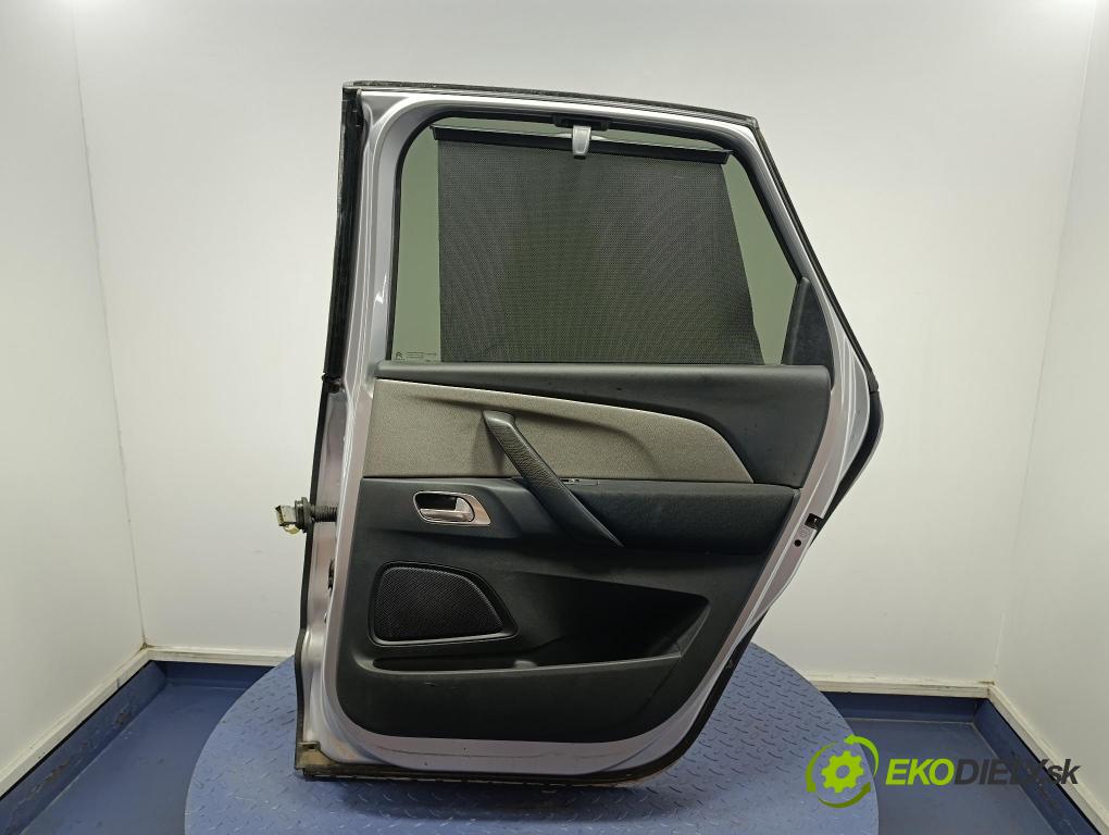 Citroen C4 picasso 2013 dveře Zad: prave 