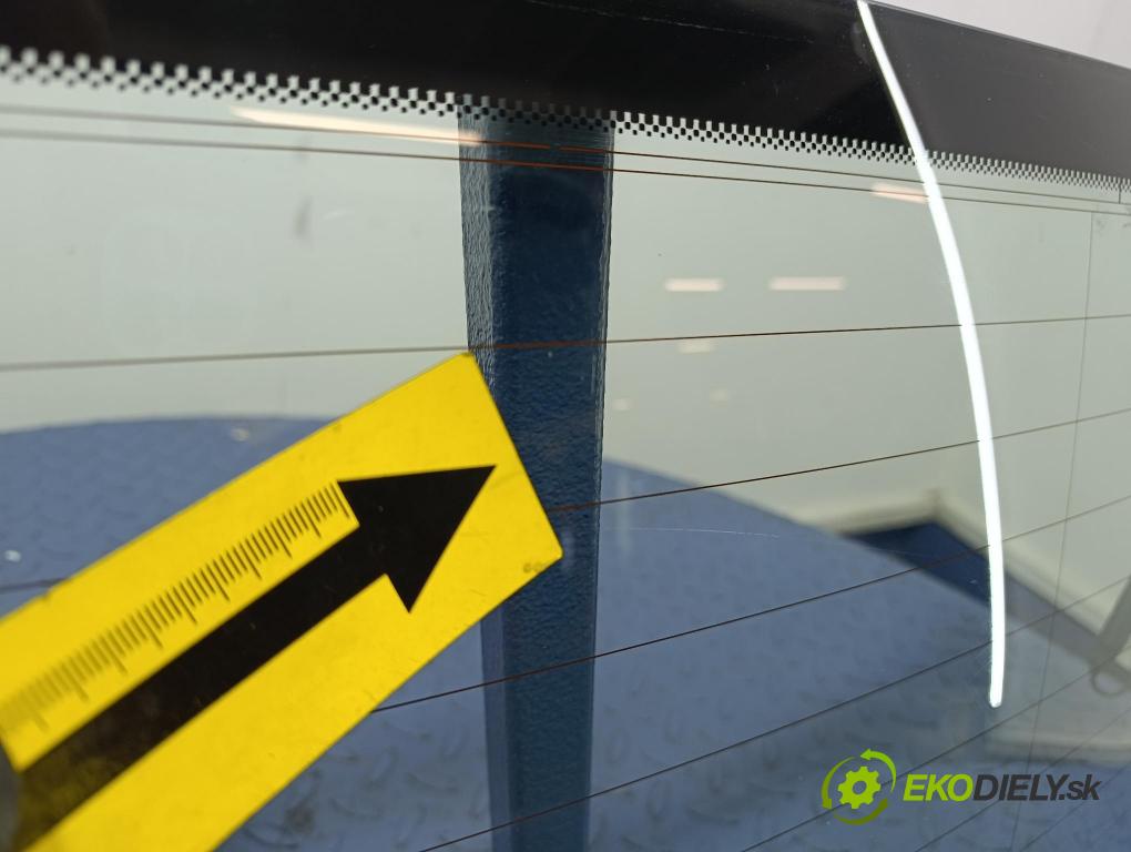 Skoda Yeti 2009 sklo zadní 5L6845049