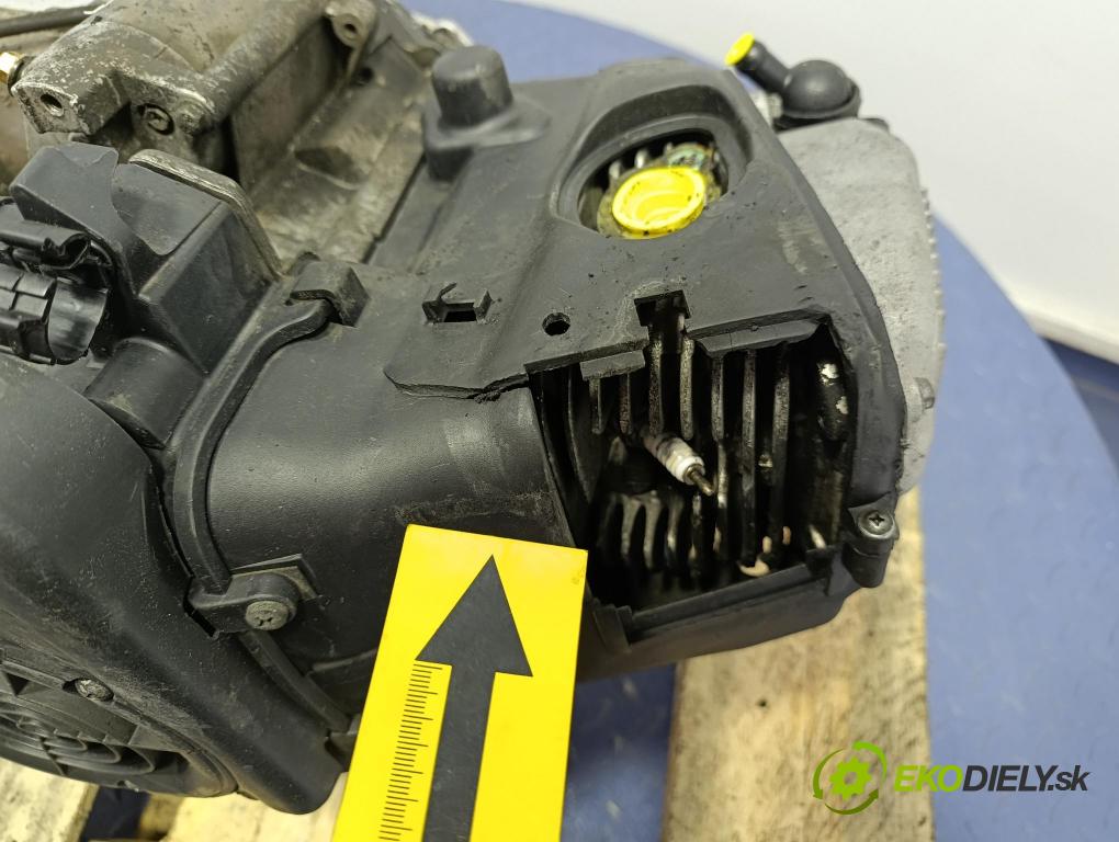 Piaggio Fly 125 2004 motor Benzín: 994482
