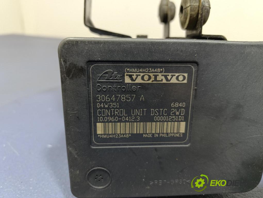 Volvo V50 2004 řídící jednotka Motor: 30650677