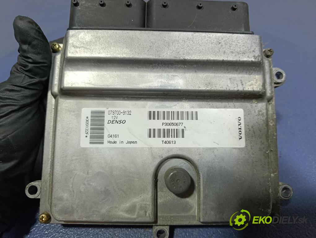 Volvo V50 2004 řídící jednotka Motor: 30650677