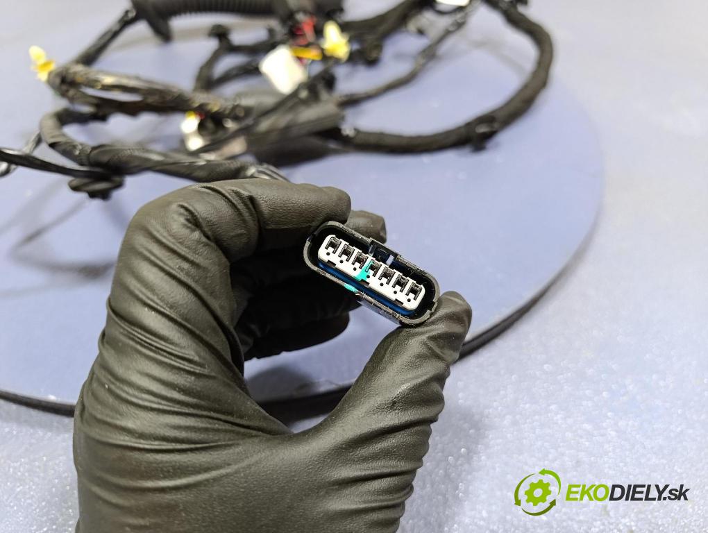 Mg Zs 2024 instalace Elektrický: 11804952
