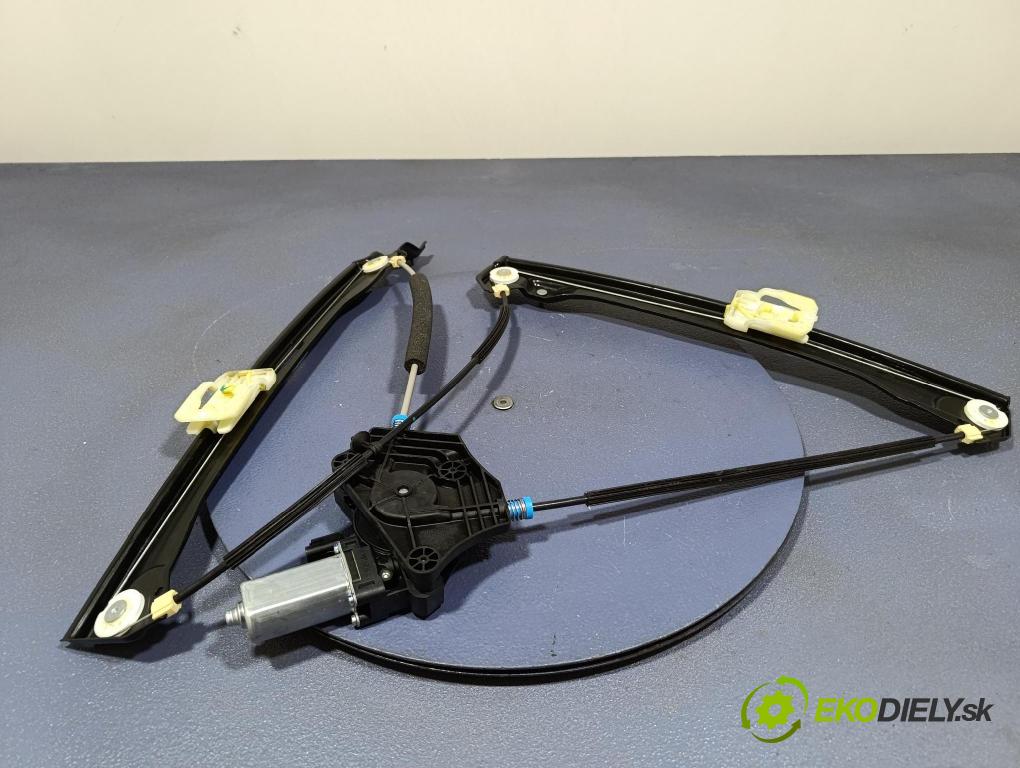 Mg Zs 2024 mechanismus stahování Sklenka: před v pravo: 11873880
