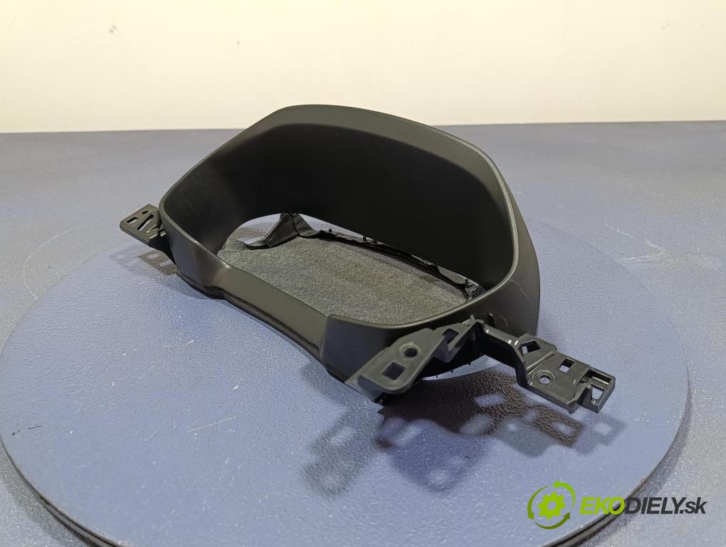 Mg Zs 2024 kryt Plast: Interiéry: 11585124