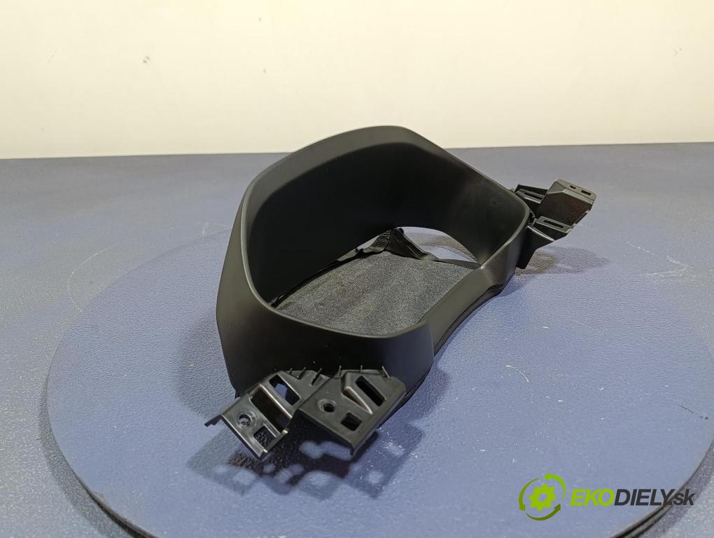 Mg Zs 2024 kryt Plast: Interiéry: 11585124