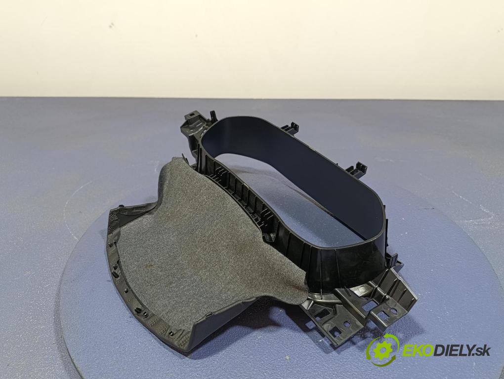 Mg Zs 2024 kryt Plast: Interiéry: 11585124
