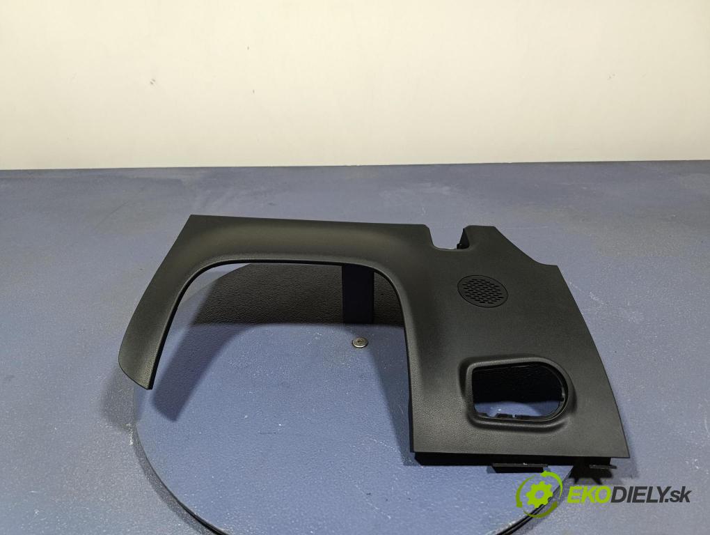 Mg Zs 2024 kryt Plast: Interiéry: 11597309