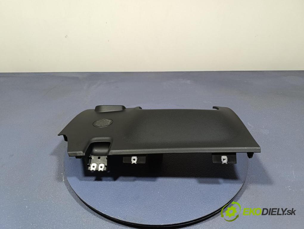 Mg Zs 2024 kryt Plast: Interiéry: 11597309