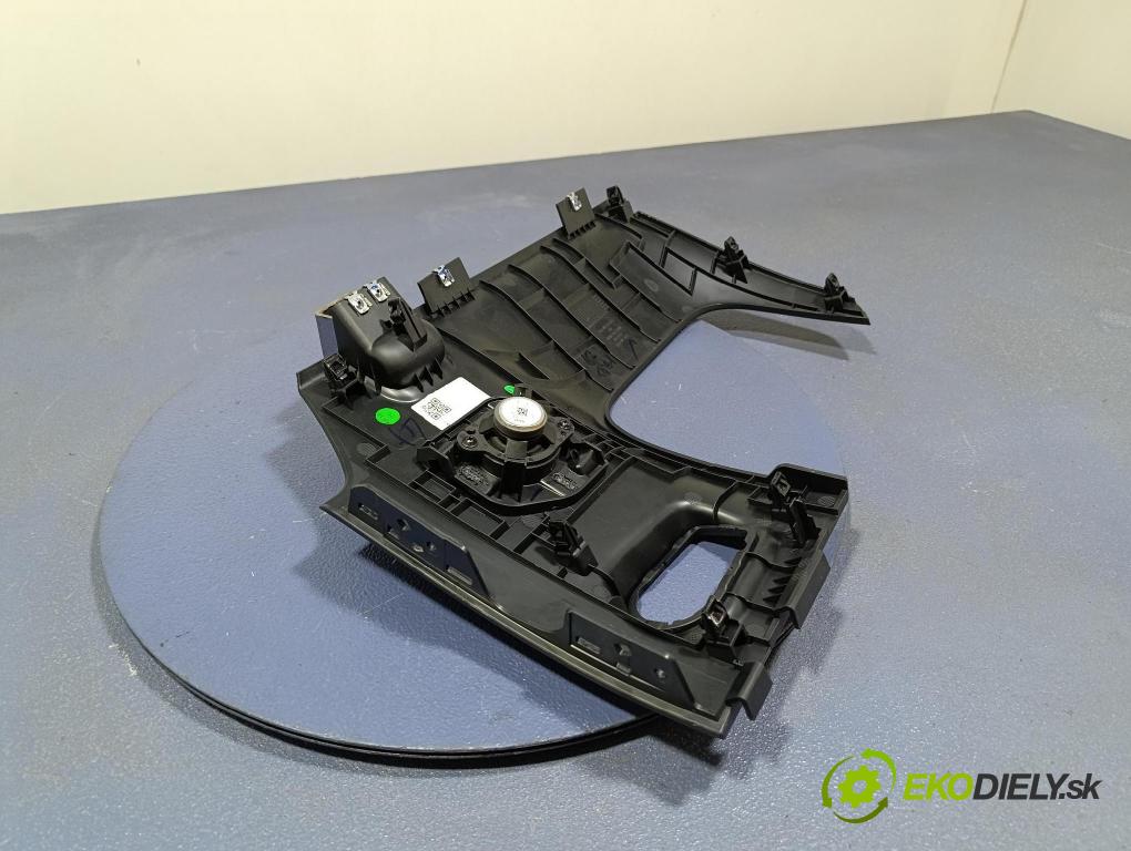 Mg Zs 2024 kryt Plast: Interiéry: 11597309