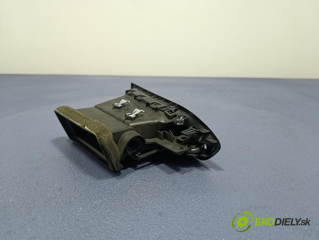 Citroen C4 picasso 2013 Mřížky Proud vzduchu Vzduch: 967797657A