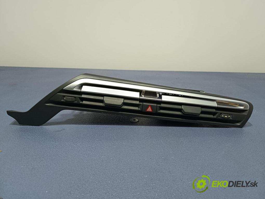 Citroen C4 picasso 2013 Mřížky Proud vzduchu Vzduch: 967797537A