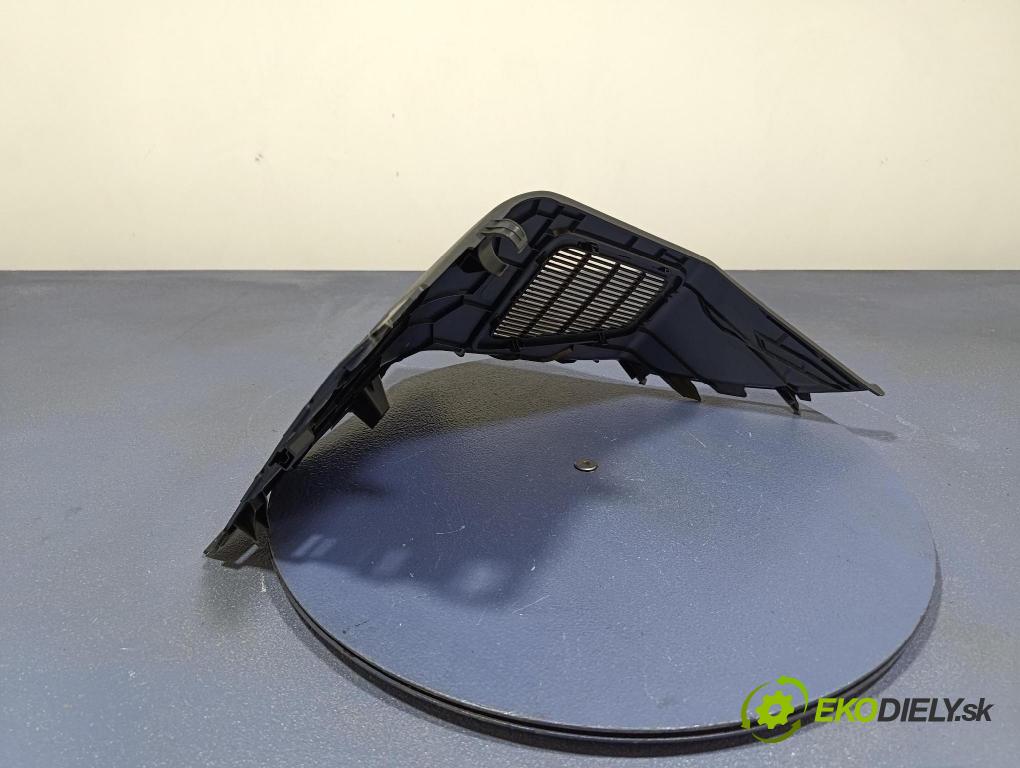 Mg Zs 2024 kryt Plast: Interiéry: 11426327