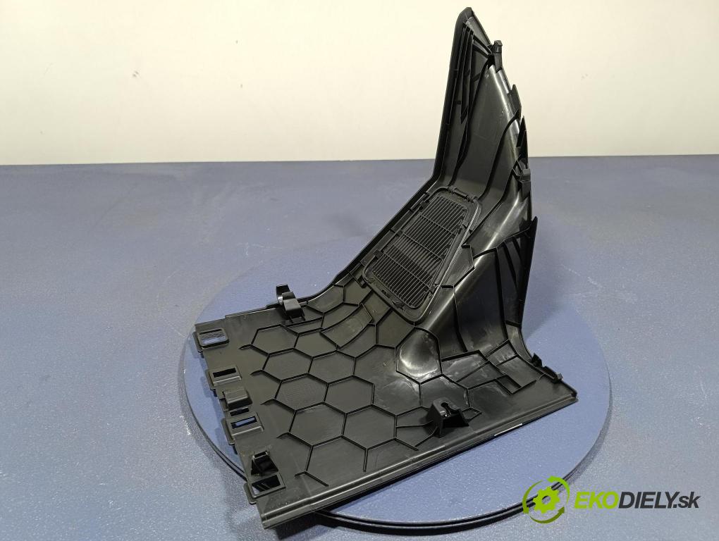 Mg Zs 2024 kryt Plast: Interiéry: 11426327