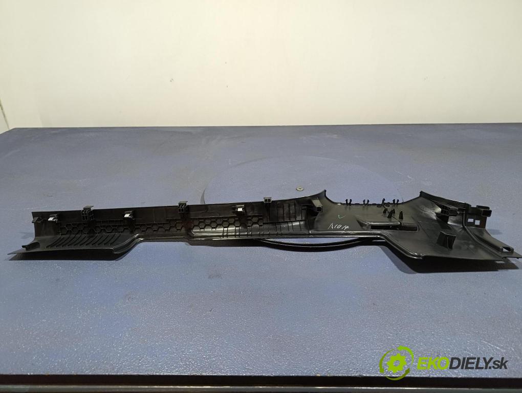 Mg Zs 2024 kryt Plast: Interiéry: 11413180