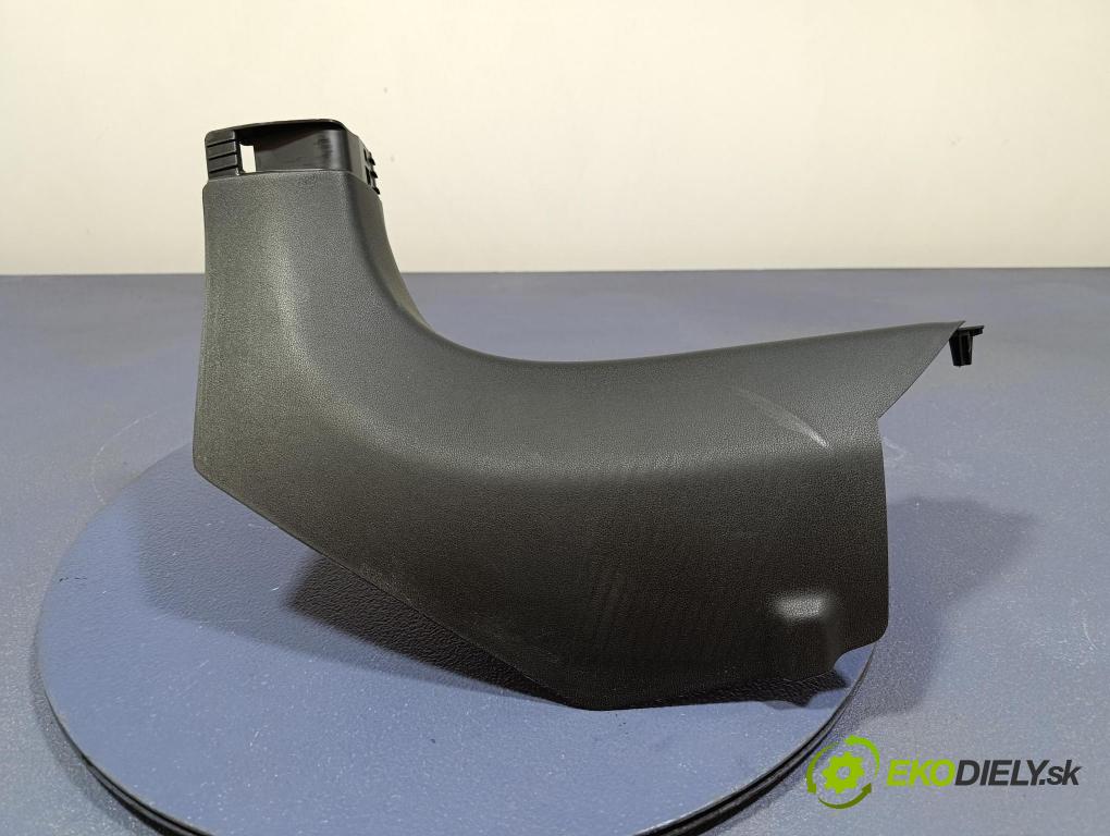 Mg Zs 2024 kryt Plast: Interiéry: 11413170