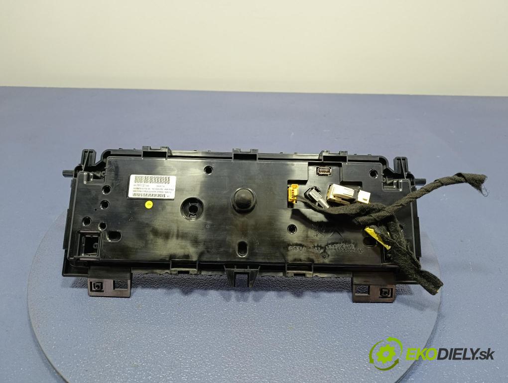 Citroen C4 picasso 2013 Přístrojová deska 9676012180