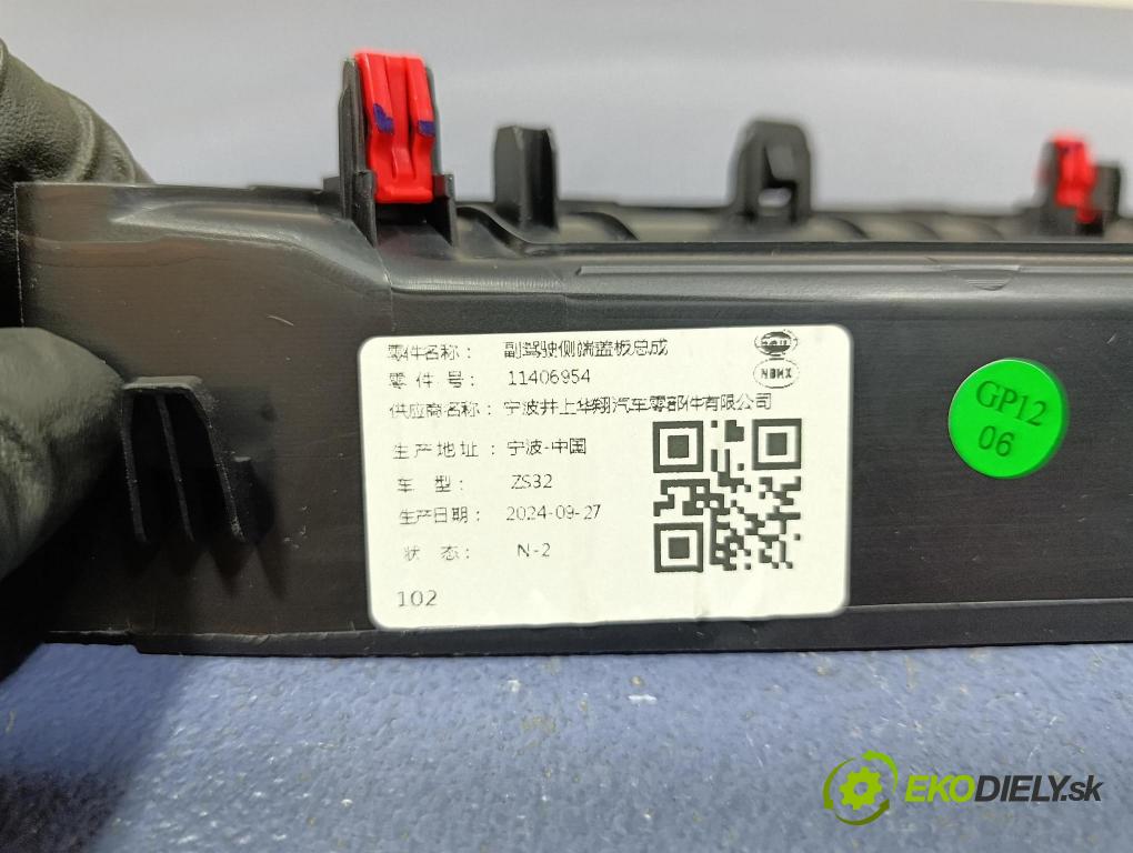 Mg Zs 2024 kryt Plast: Interiéry: 11406954