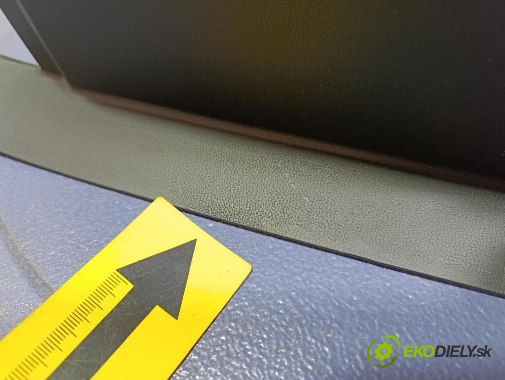 Mg Zs 2024 kryt Plast: Interiéry: 11406954