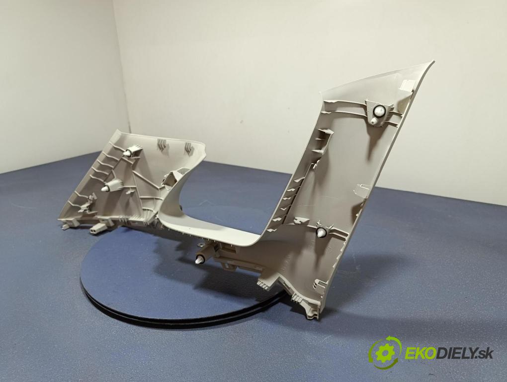Mg Zs 2024 kryt Plast: Interiéry: 11943518
