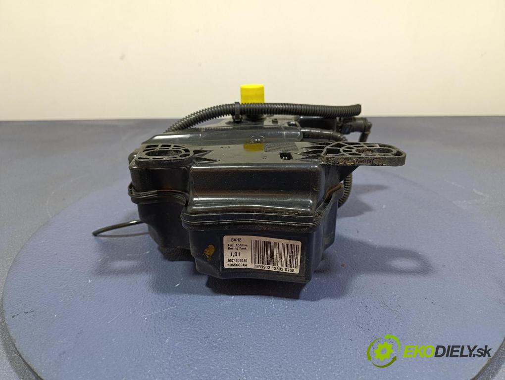 Citroen C4 picasso 2013 Nádrž: AdBlue 9674605580