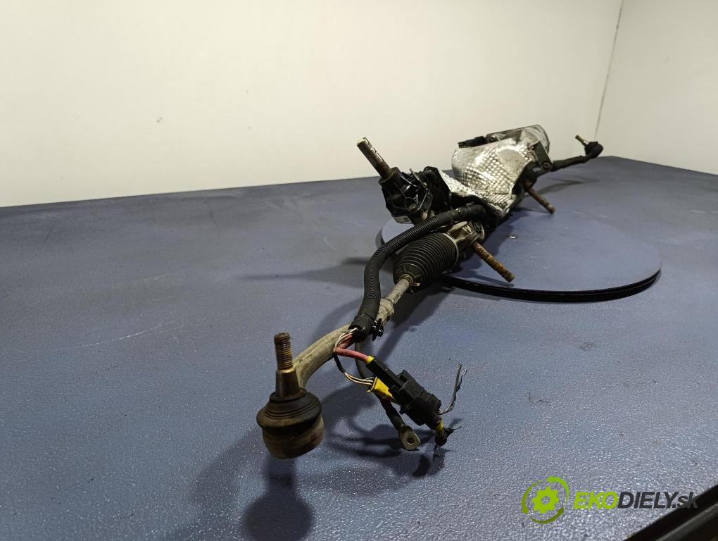 Citroen C4 picasso 2013 Ozubené kolo: volant 6820000262
