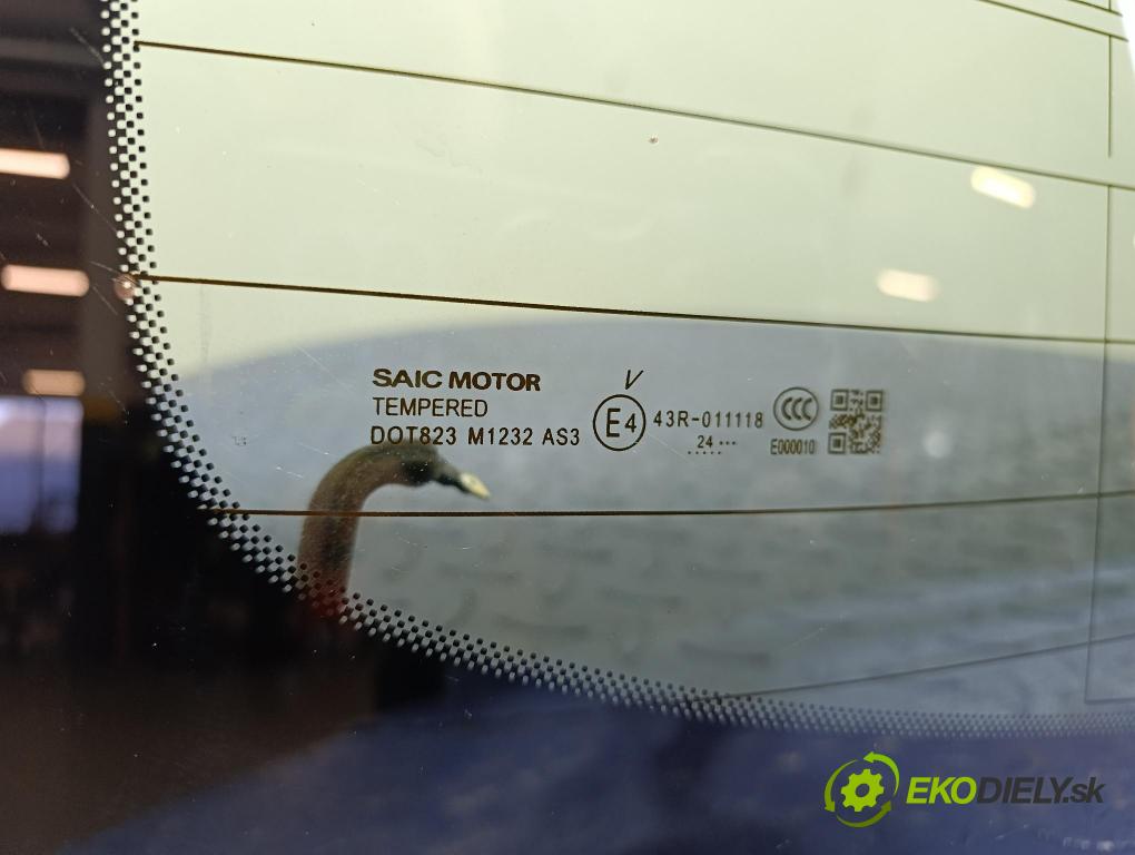 Mg Zs 2024 sklo zadní