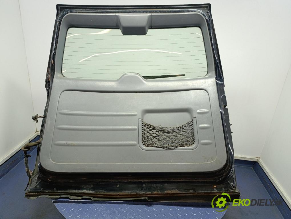 Toyota Rav4 2003 zadna dveře kufra: kufra: