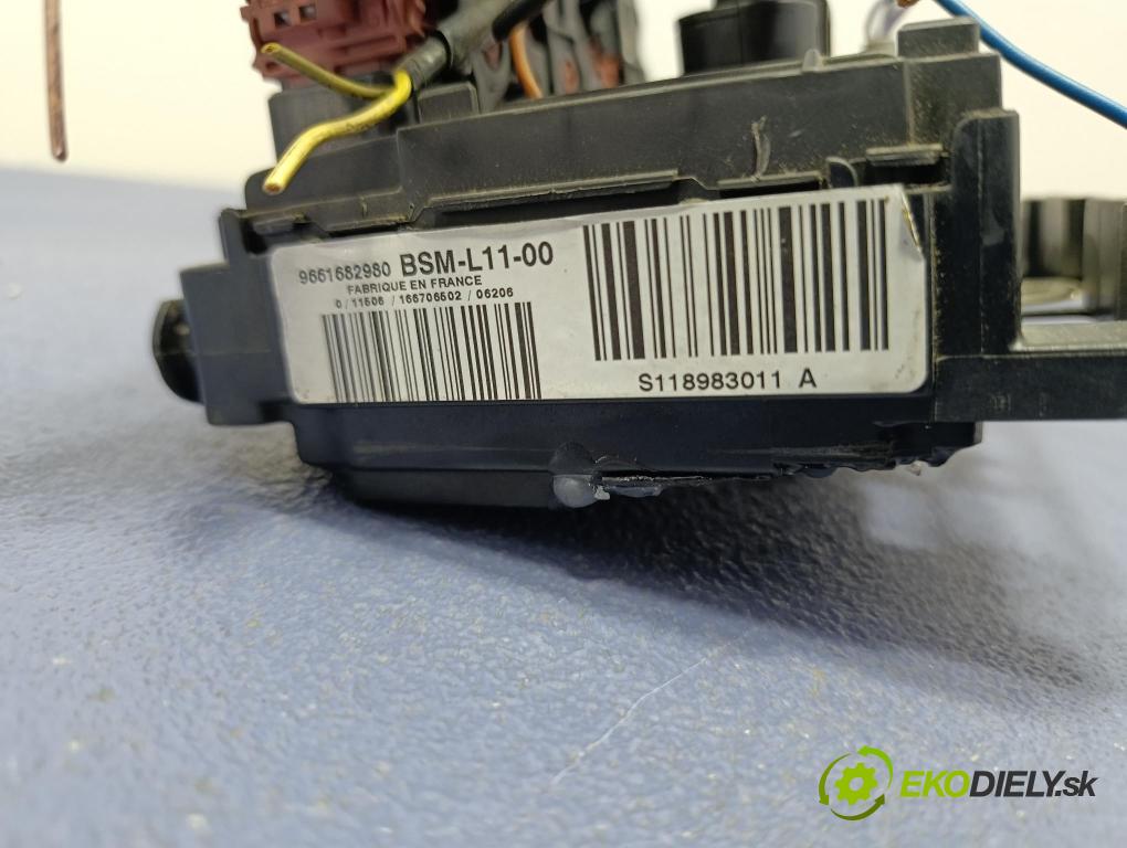 Citroen C4 2006 skrinka Poistky: 9661682980