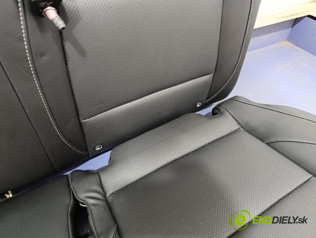 Mg Zs 2024 Sedačka zadný