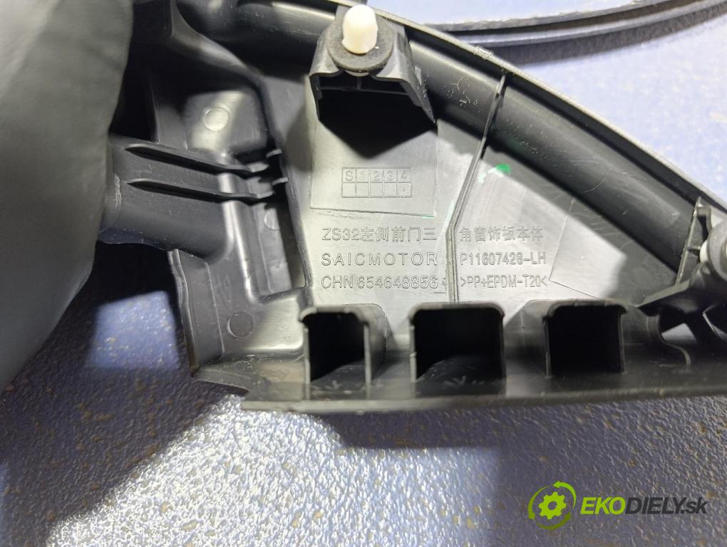 Mg Zs 2024 kryt Plast: Interiéry: 11607428