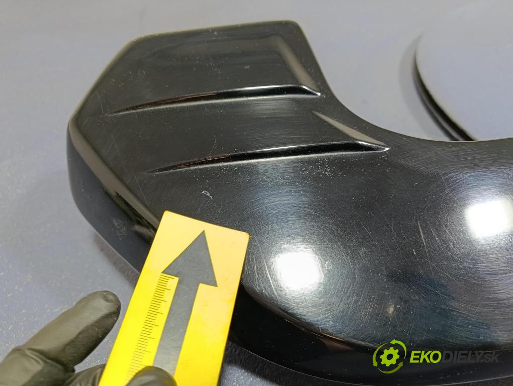 Toyota Rav4 2003 Spoiler: